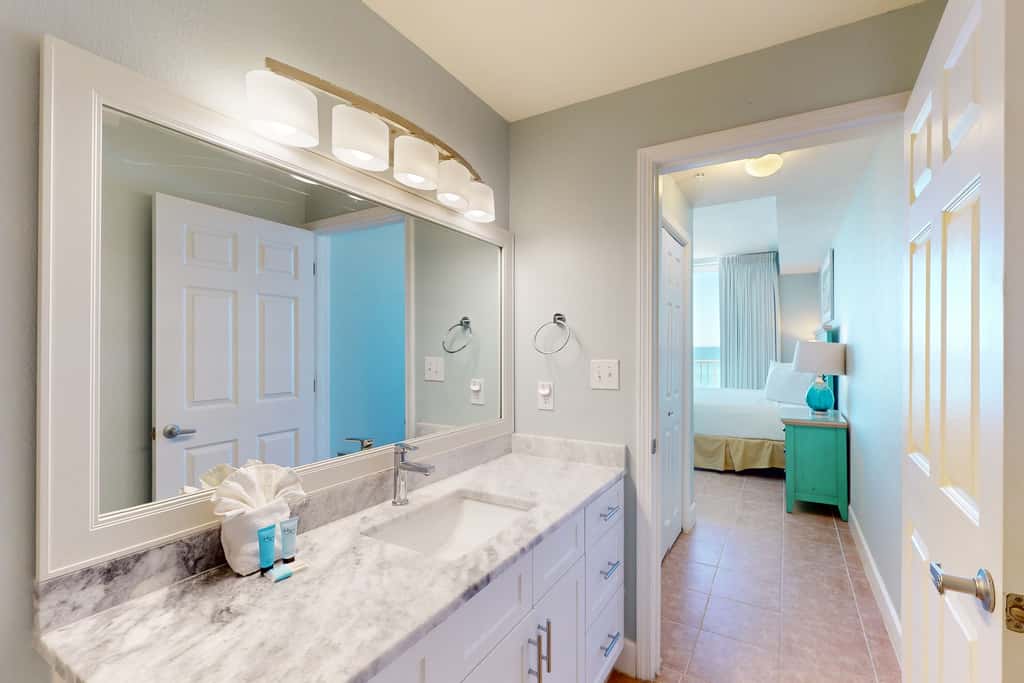 Gulf-front master on the 2nd floor No elevators needed from garage walkover