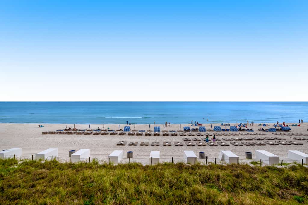 Beachfront dream with central AC, washer, dryer, pools & hot tub