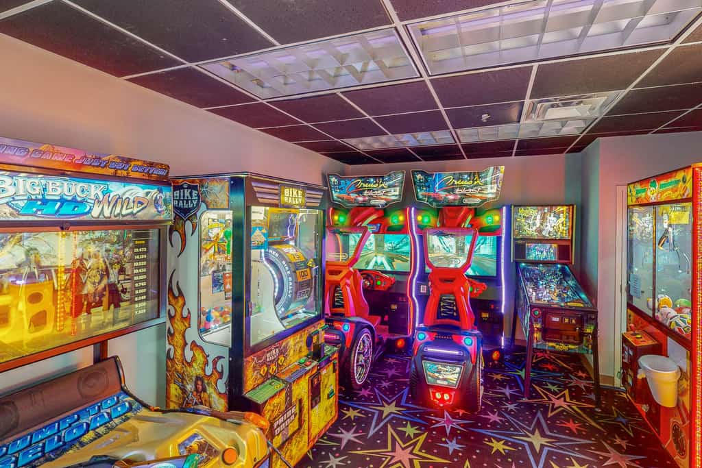 Tidewater Beach Resort 1812