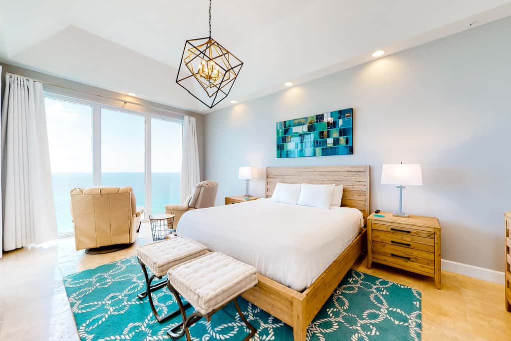 Luxury Penthouse Condo with Oceanfront Views & Platinum Beach Service