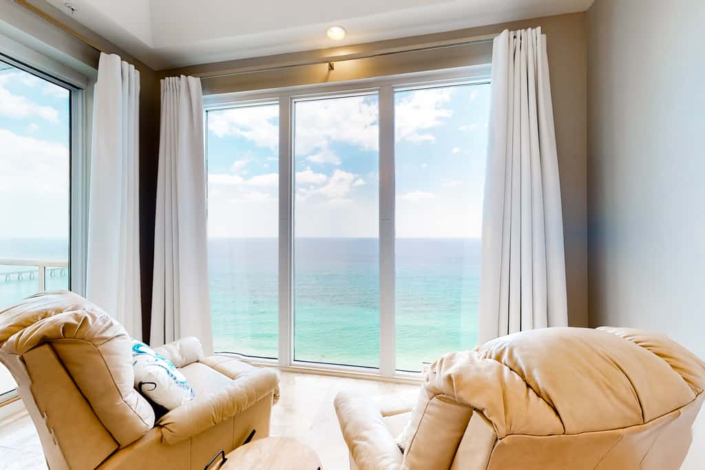 Luxury Penthouse Condo with Oceanfront Views & Platinum Beach Service