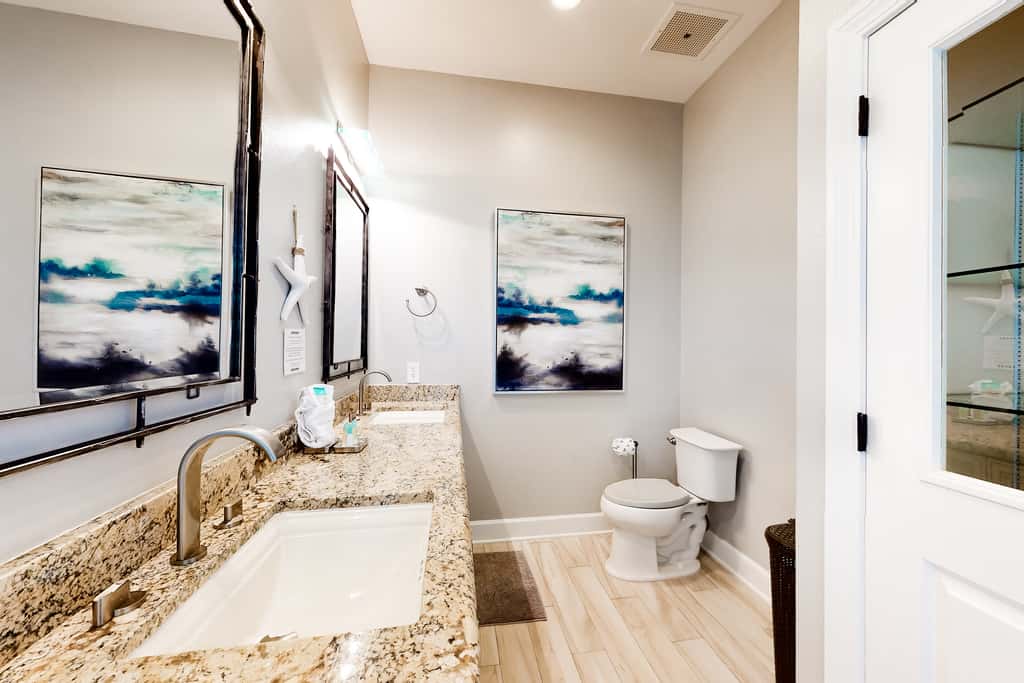 Luxury Penthouse Condo with Oceanfront Views & Platinum Beach Service