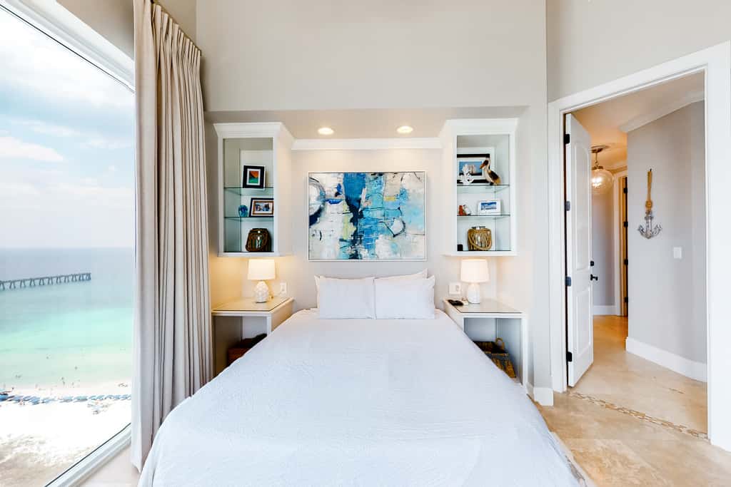 Luxury Penthouse Condo with Oceanfront Views & Platinum Beach Service