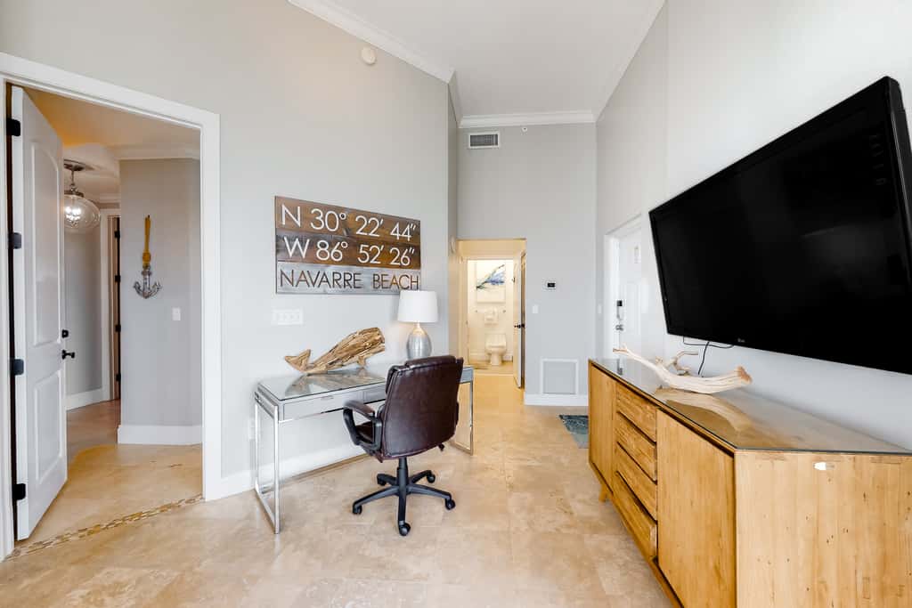 Luxury Penthouse Condo with Oceanfront Views & Platinum Beach Service