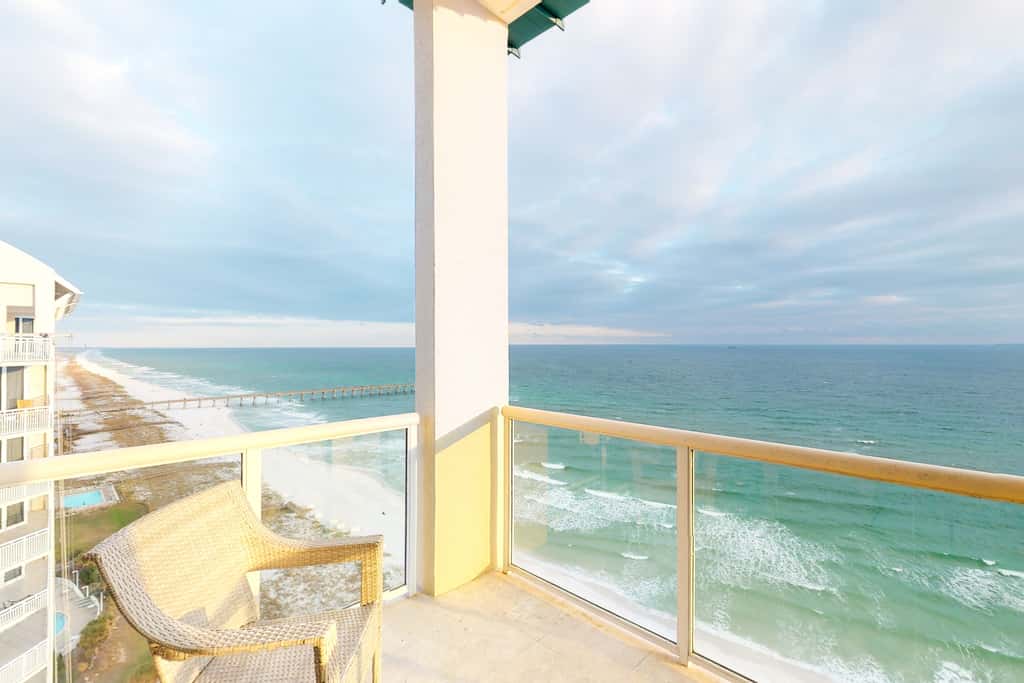 Luxury Penthouse Condo with Oceanfront Views & Platinum Beach Service