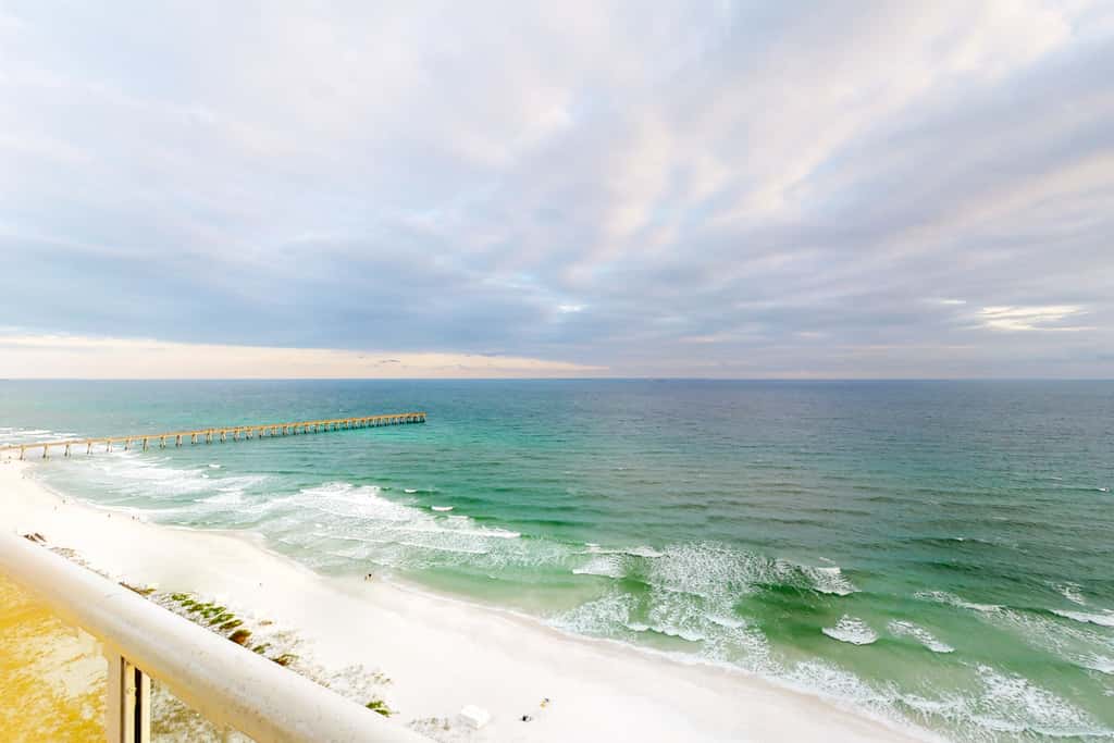 Luxury Penthouse Condo with Oceanfront Views & Platinum Beach Service
