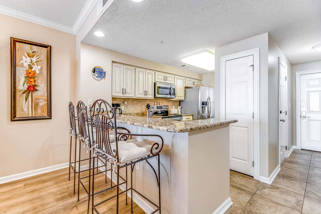 Spacious Gulf Front Condo with Private WD and Shared Pool