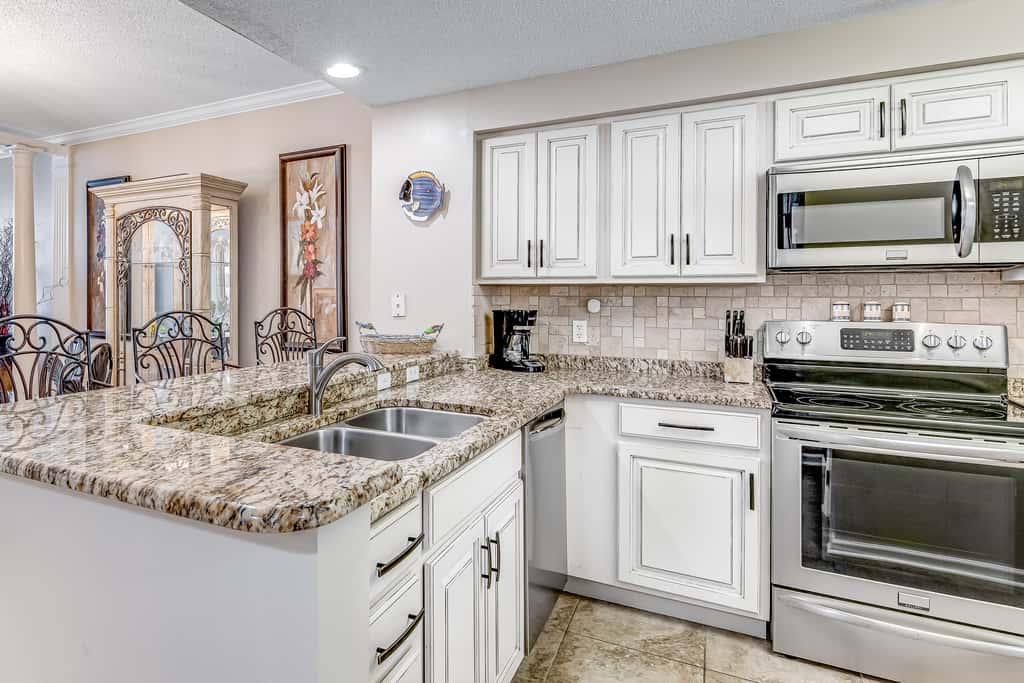 Spacious Gulf Front Condo with Private WD and Shared Pool