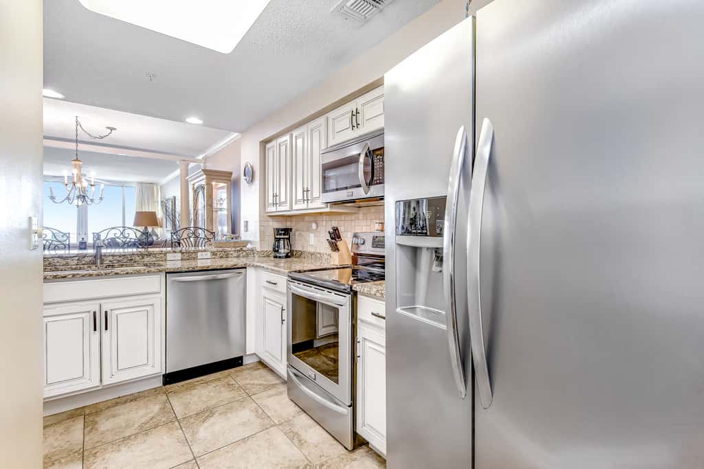 Spacious Gulf Front Condo with Private WD and Shared Pool