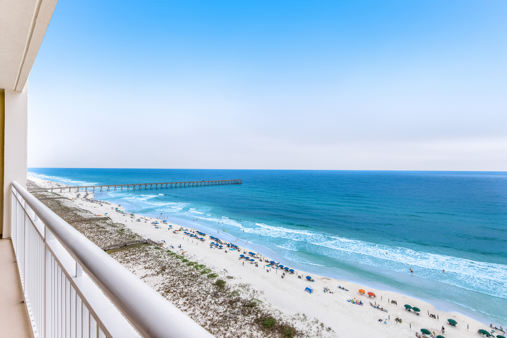 Spacious Gulf Front Condo with Private WD and Shared Pool
