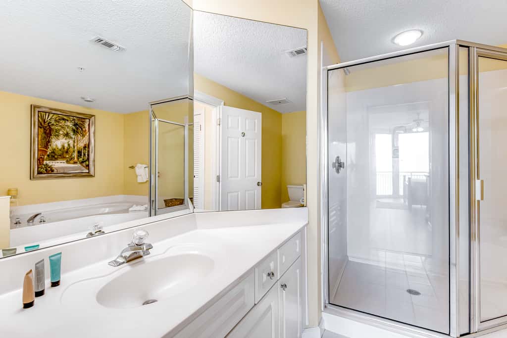 Spacious Gulf Front Condo with Private WD and Shared Pool