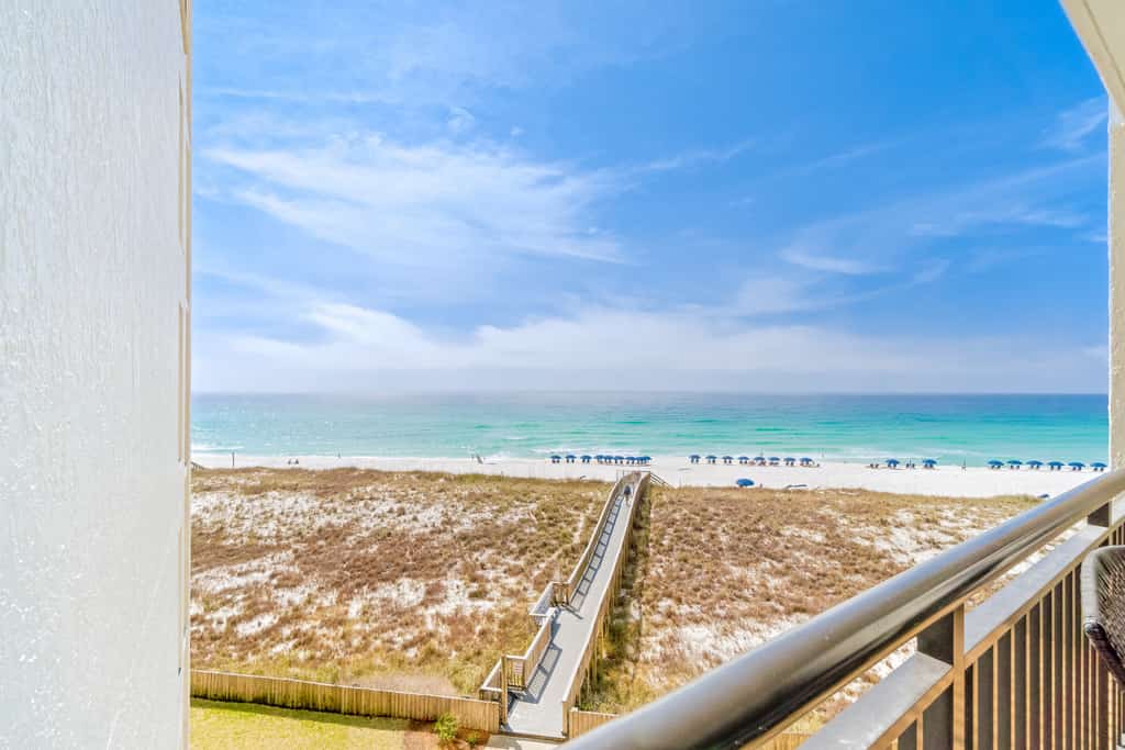 Navarre Towers 0405