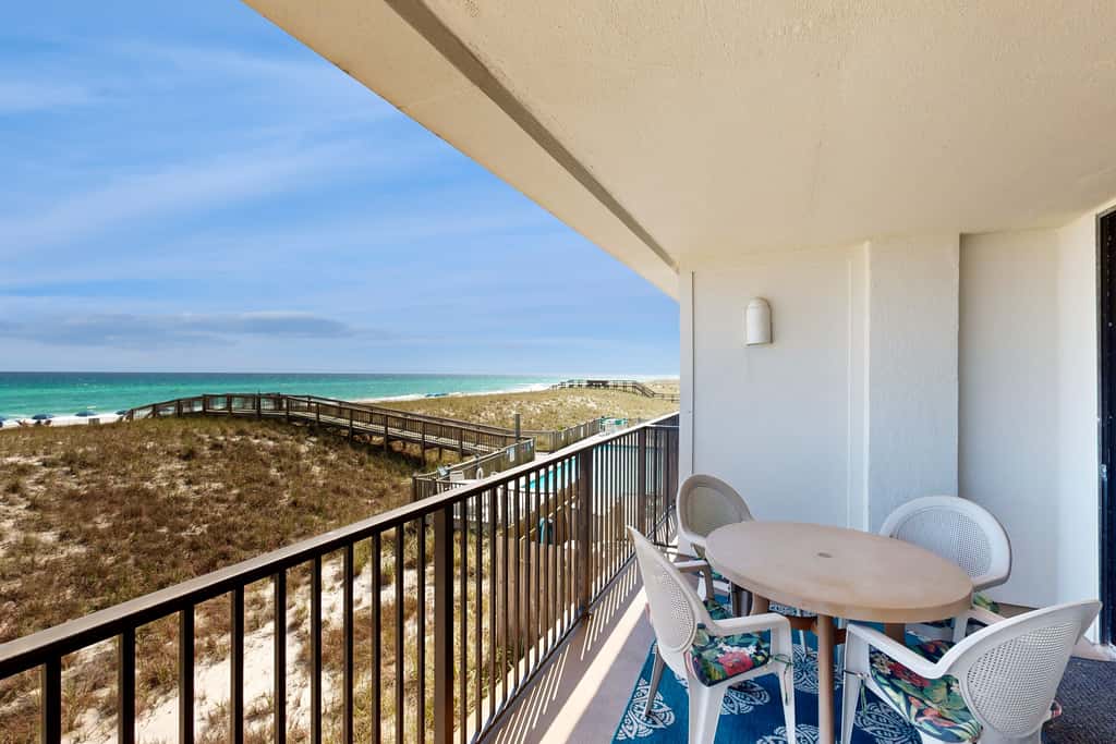 Beachfront condo with Gulf views, pool, & private balcony - near Navarre Pier