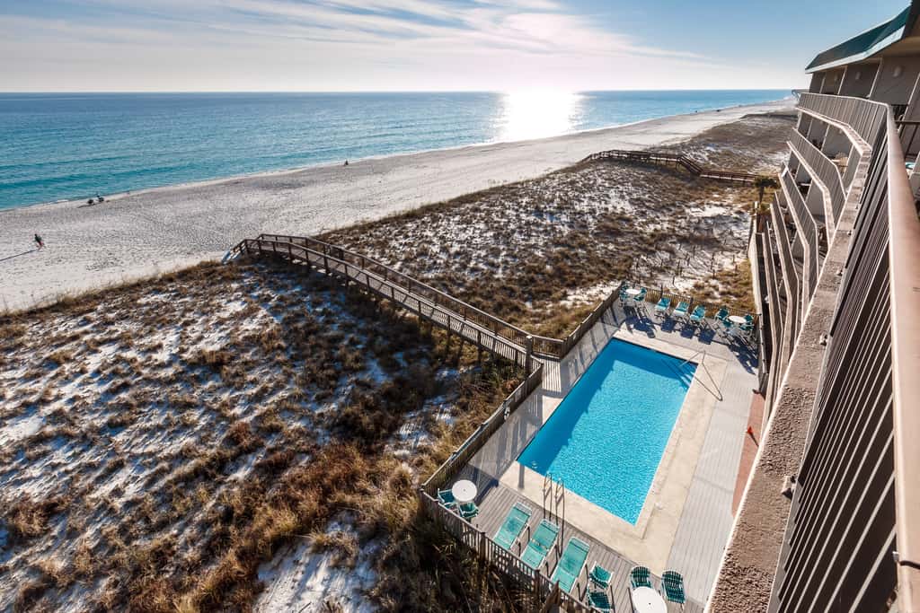 Beachfront condo with Gulf views, pool, & private balcony - near Navarre Pier