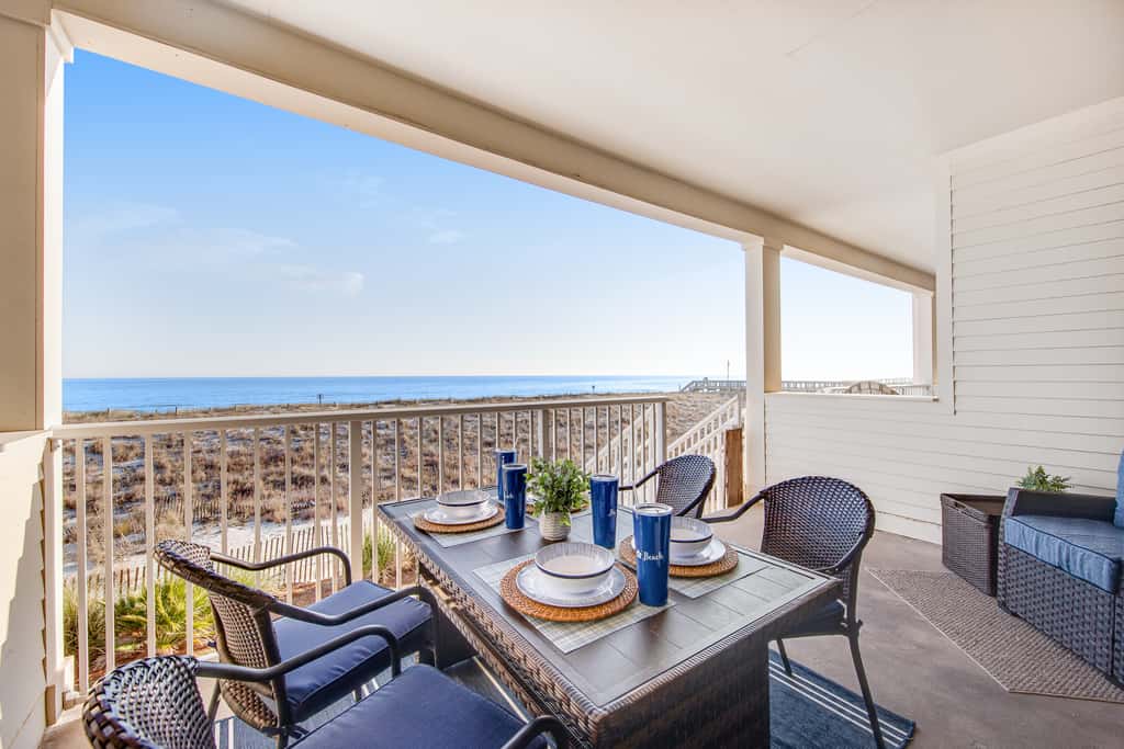 Blissful Coastal Condo with Shared Pool, Ocean View, Easy Beach Access & WiFi