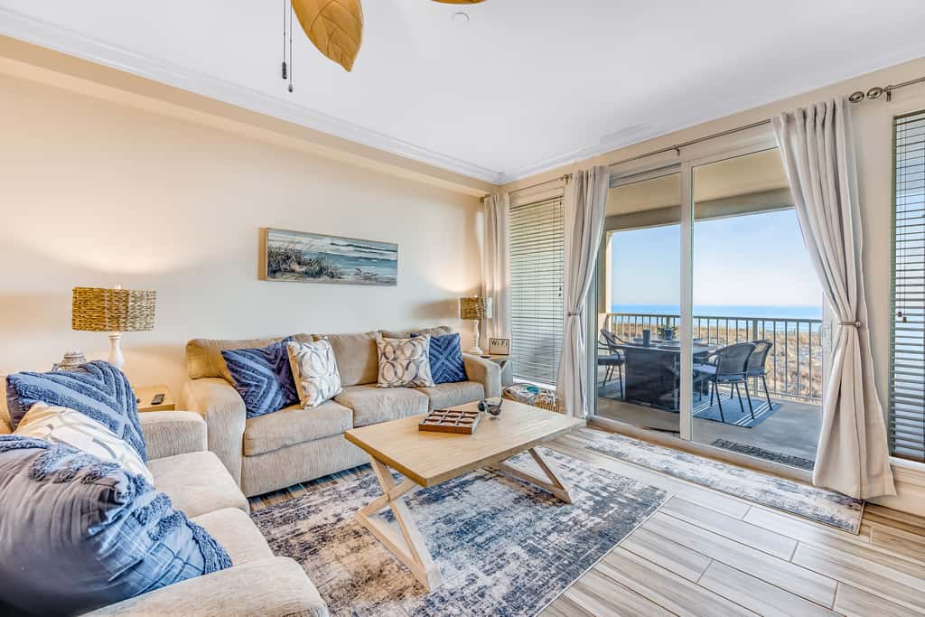 Blissful Coastal Condo with Shared Pool, Ocean View, Easy Beach Access & WiFi