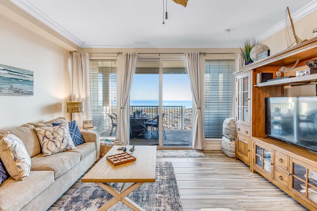 Blissful Coastal Condo with Shared Pool, Ocean View, Easy Beach Access & WiFi