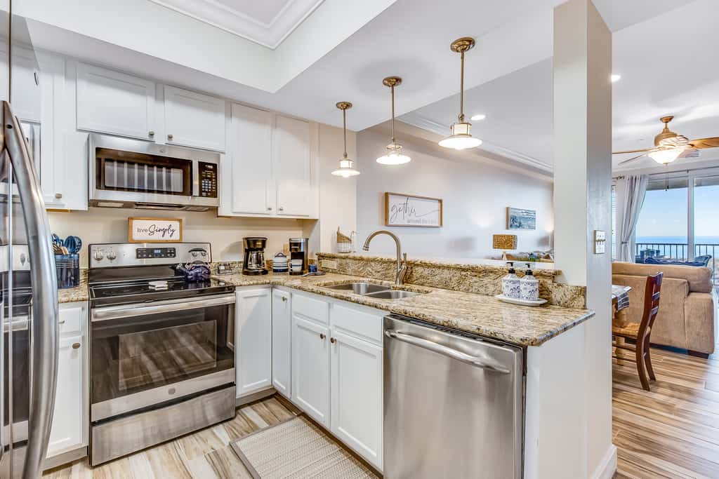 Blissful Coastal Condo with Shared Pool, Ocean View, Easy Beach Access & WiFi