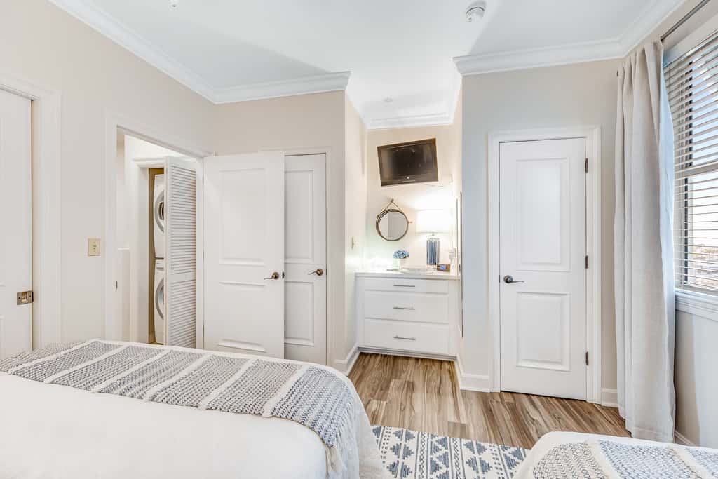 Blissful Coastal Condo with Shared Pool, Ocean View, Easy Beach Access & WiFi