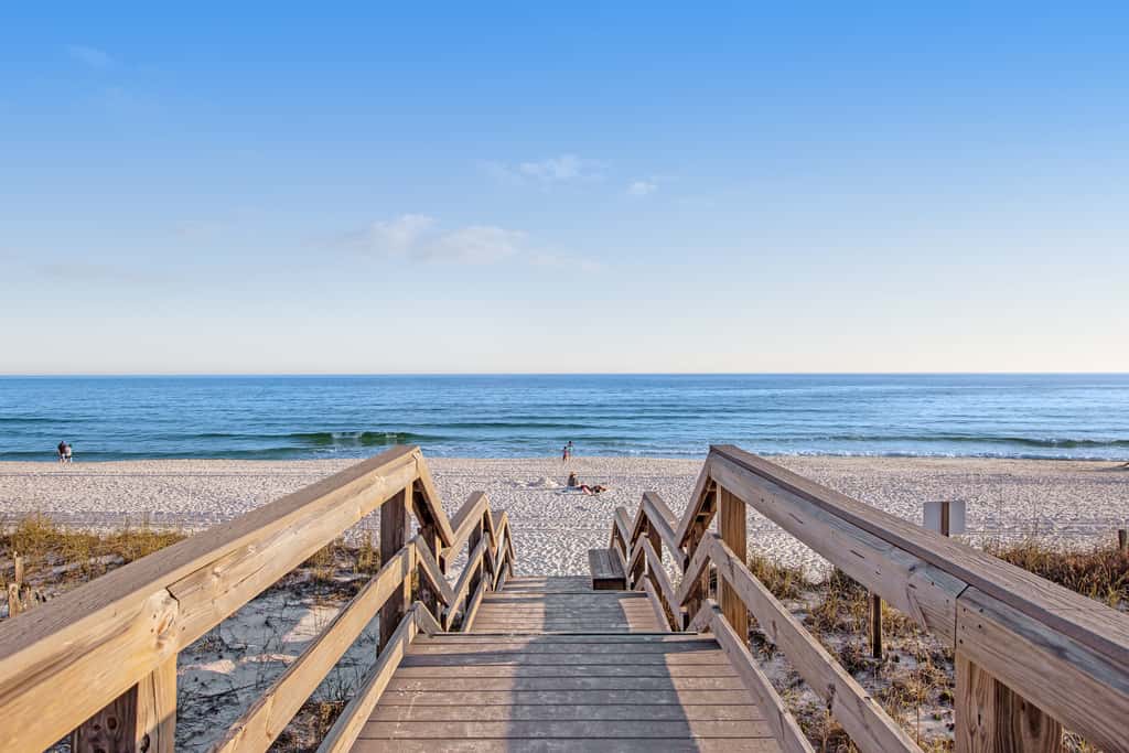 Blissful Coastal Condo with Shared Pool, Ocean View, Easy Beach Access & WiFi