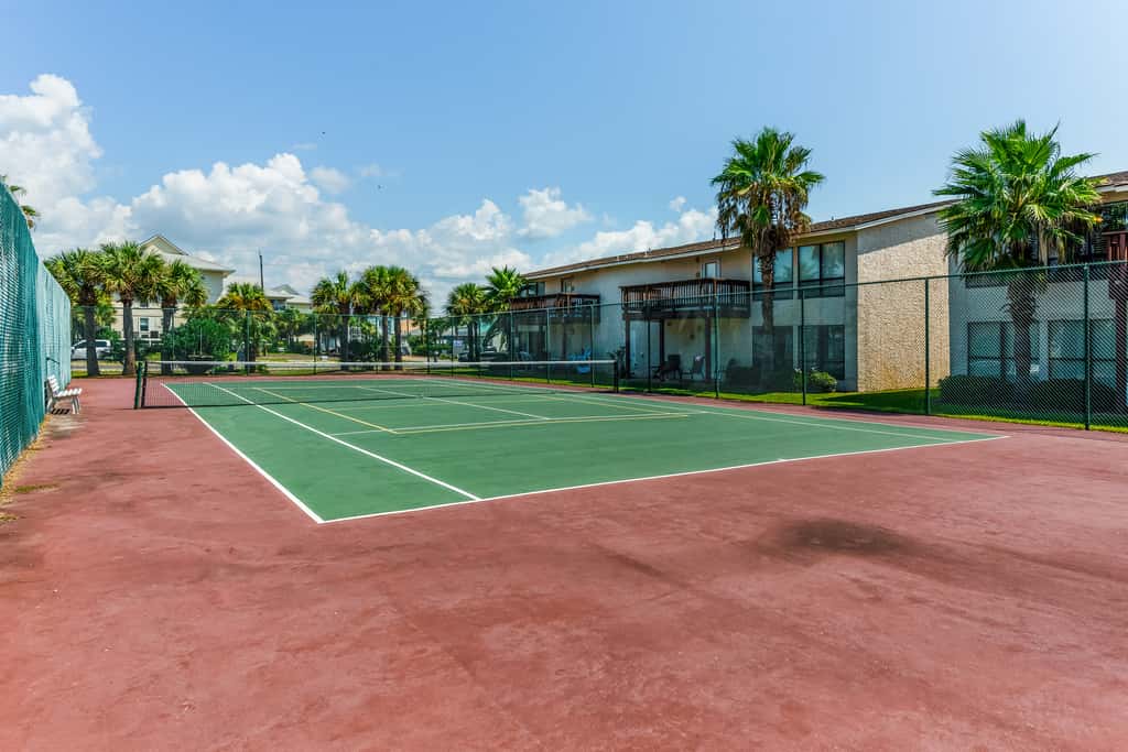 Blissful Coastal Condo with Shared Pool, Ocean View, Easy Beach Access & WiFi