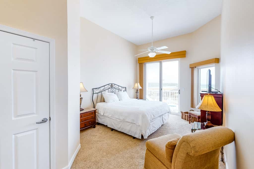 First-Floor Gulf Front Condo with Shared Pool & Hot Tub
