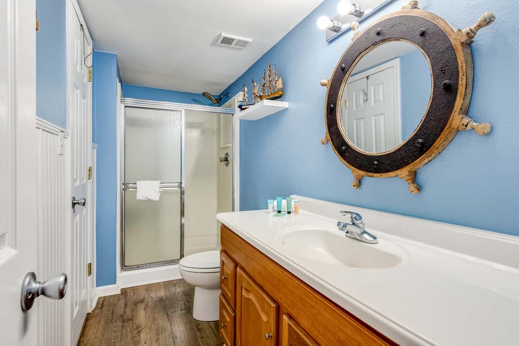 Beachfront Townhome with Beautiful Gulf Views, Decks, WiFi, Laundry, & AC!