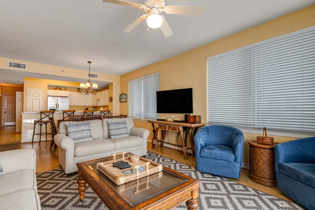 Oceanfront condo with WiFi, central AC, & shared pool and hot tub - great views