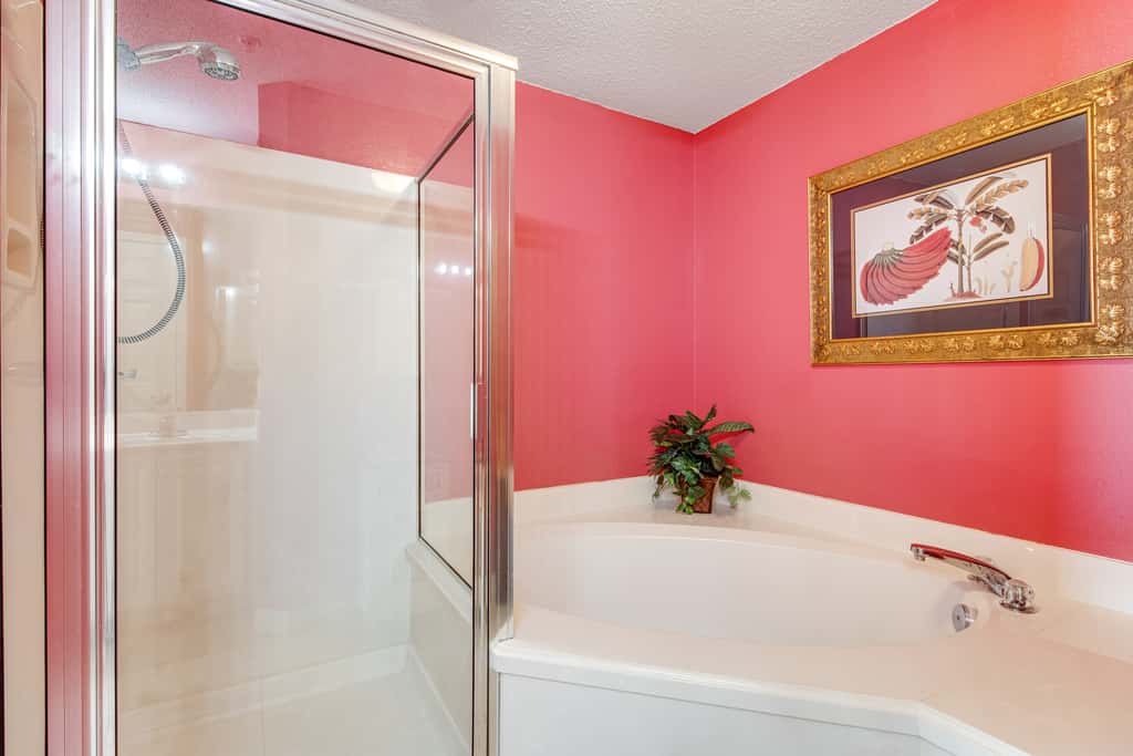 Oceanfront condo with WiFi, central AC, & shared pool and hot tub - great views
