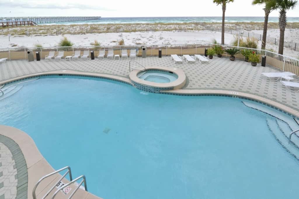 Oceanfront condo with WiFi, central AC, & shared pool and hot tub - great views