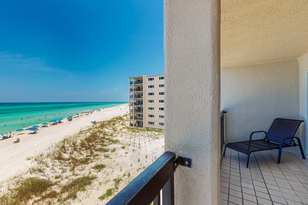 Beachfront resort condo with beach & lake access, pools, saunas & tennis