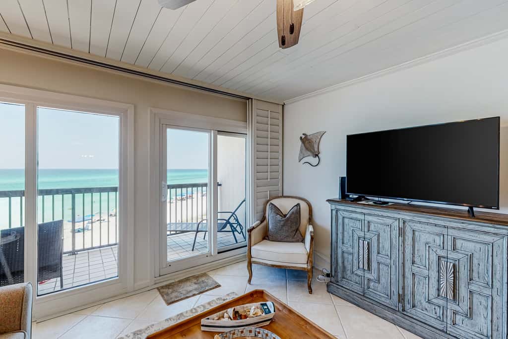 Beachfront resort condo with beach & lake access, pools, saunas & tennis
