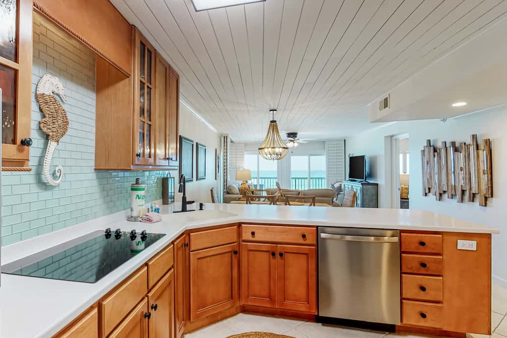 Beachfront resort condo with beach & lake access, pools, saunas & tennis