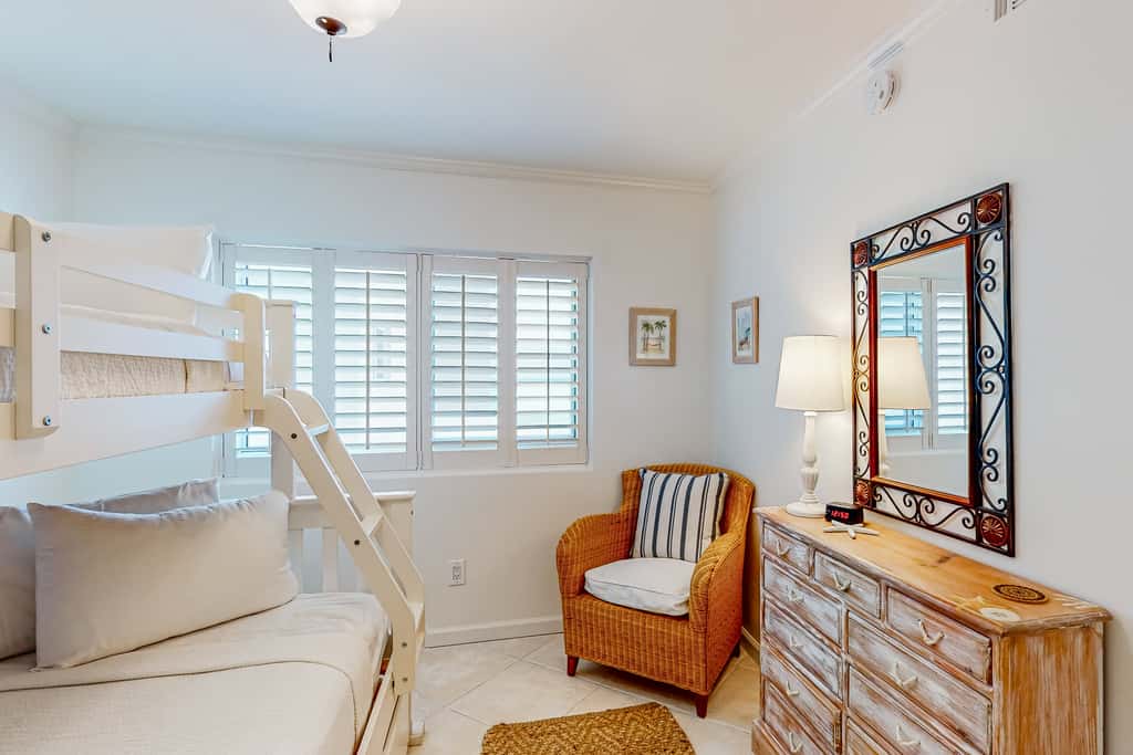 Beachfront resort condo with beach & lake access, pools, saunas & tennis