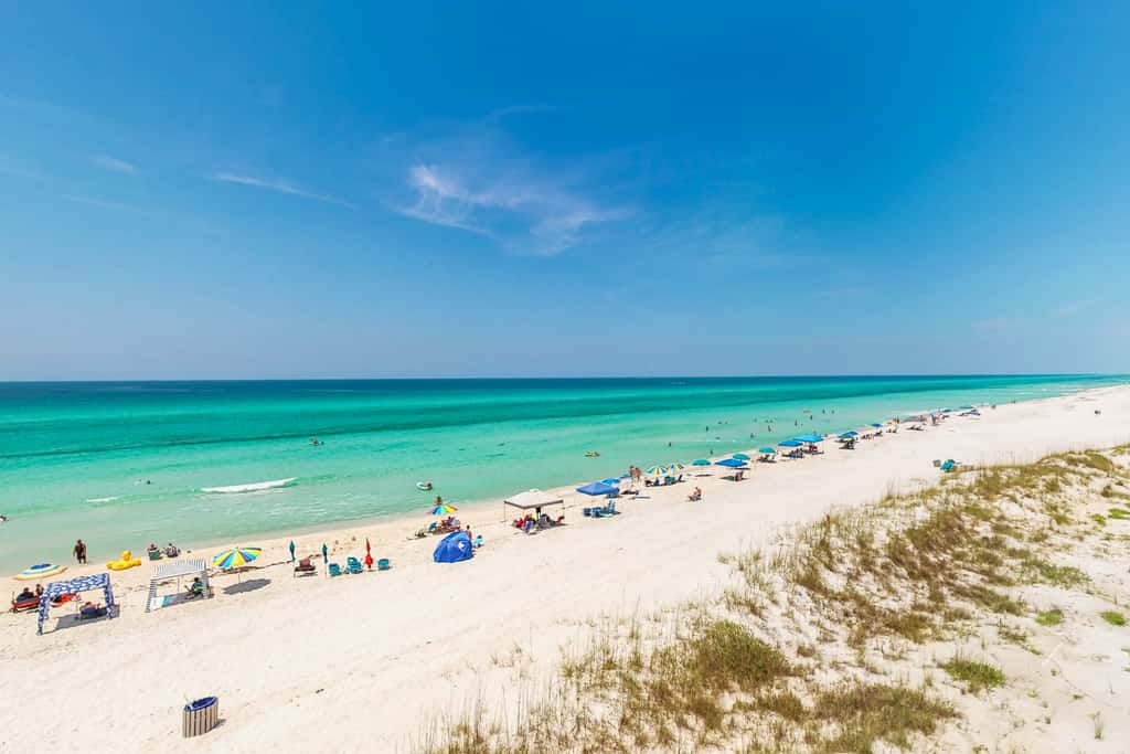 Beachfront resort condo with beach & lake access, pools, saunas & tennis