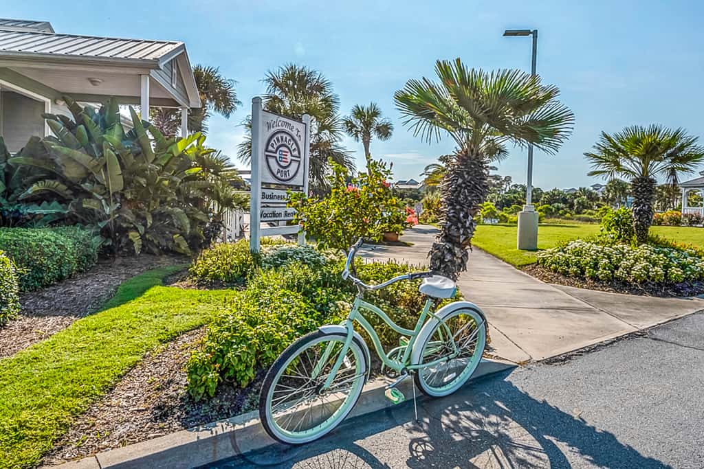 Beachfront resort condo with beach & lake access, pools, saunas & tennis