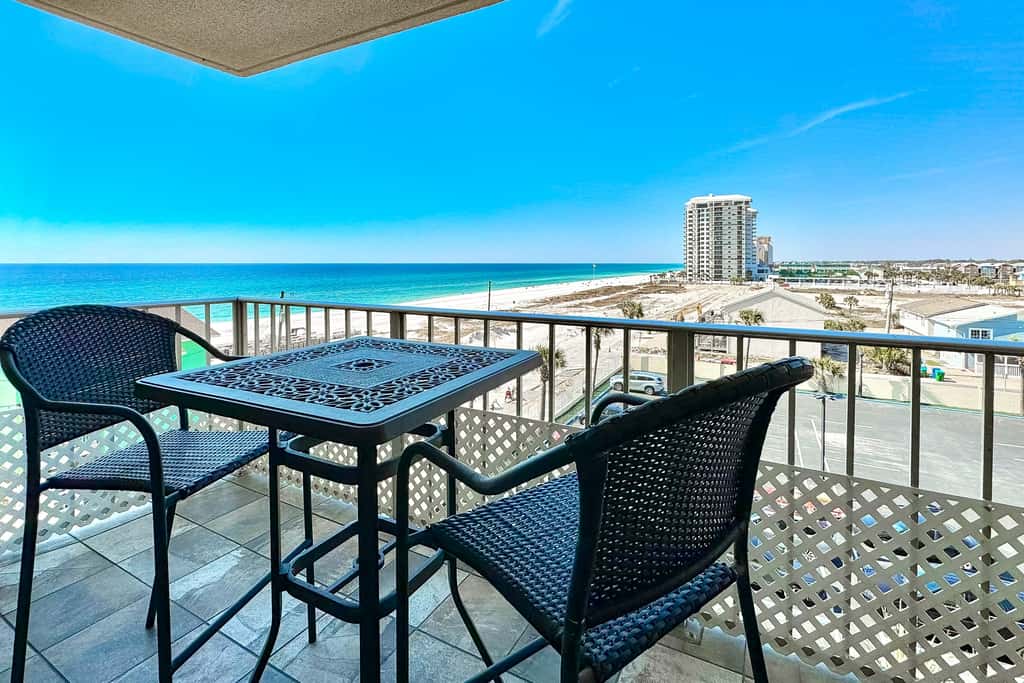 Spacious Gulf front fifth-floor condo with heated saltwater pool & hot tub