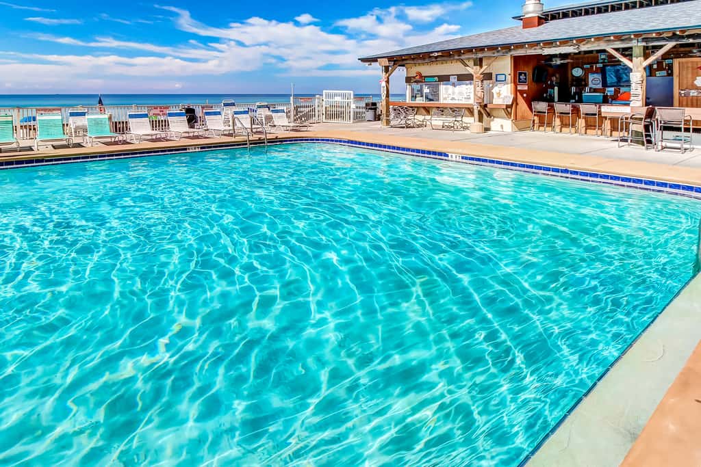 Spacious Gulf front fifth-floor condo with heated saltwater pool & hot tub
