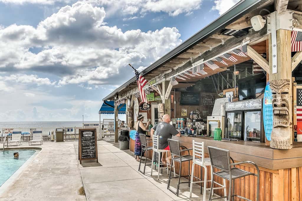 Spacious Gulf front fifth-floor condo with heated saltwater pool & hot tub