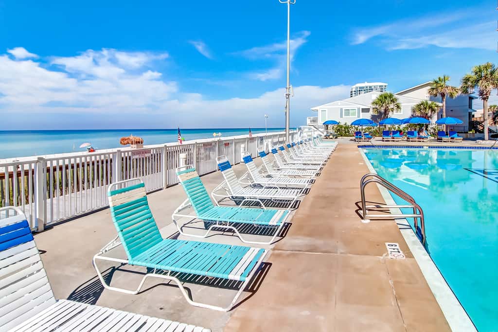 Spacious Gulf front fifth-floor condo with heated saltwater pool & hot tub