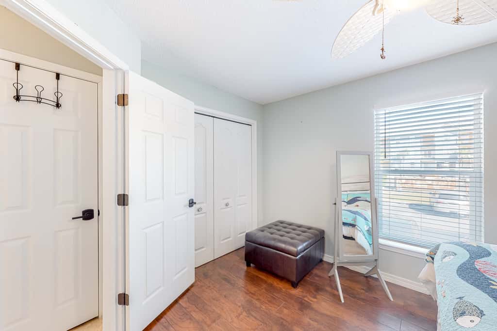 Sunny coastal condo with pool, balcony & sound view - walk to the beach