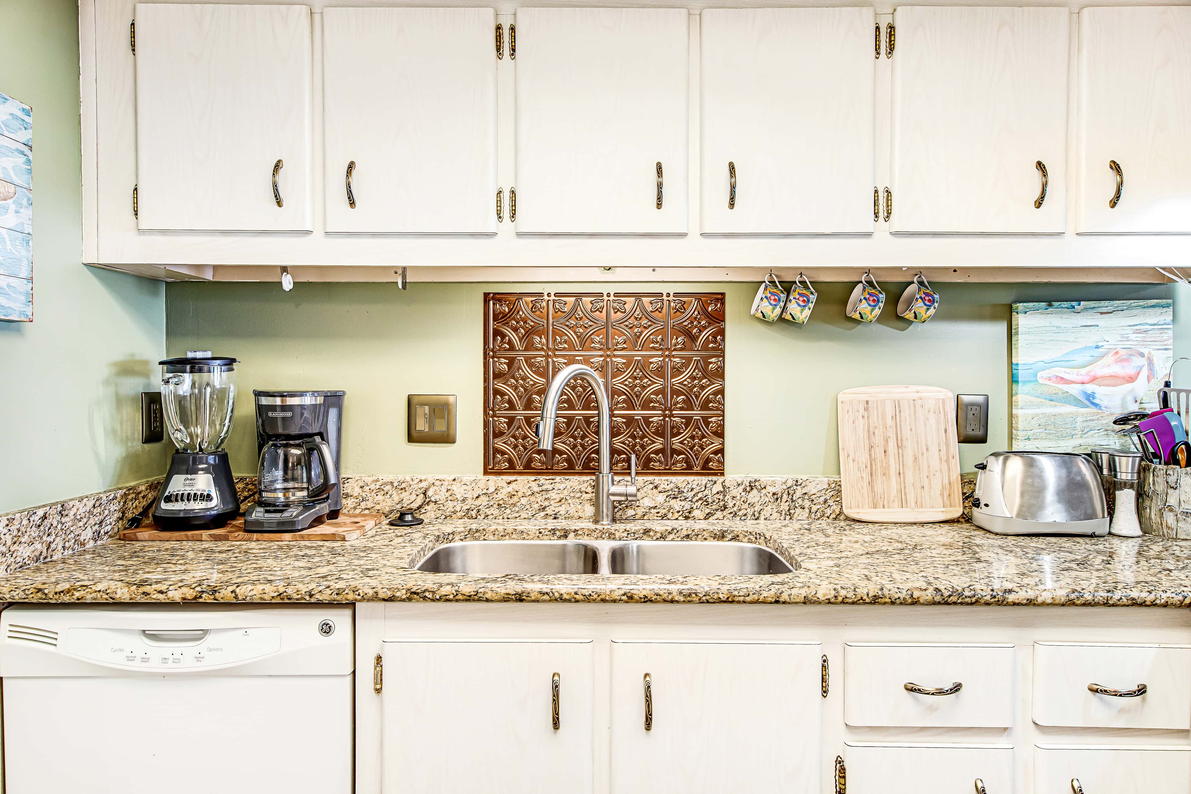 Heavenly retreat just steps from the beach with pools & tennis courts
