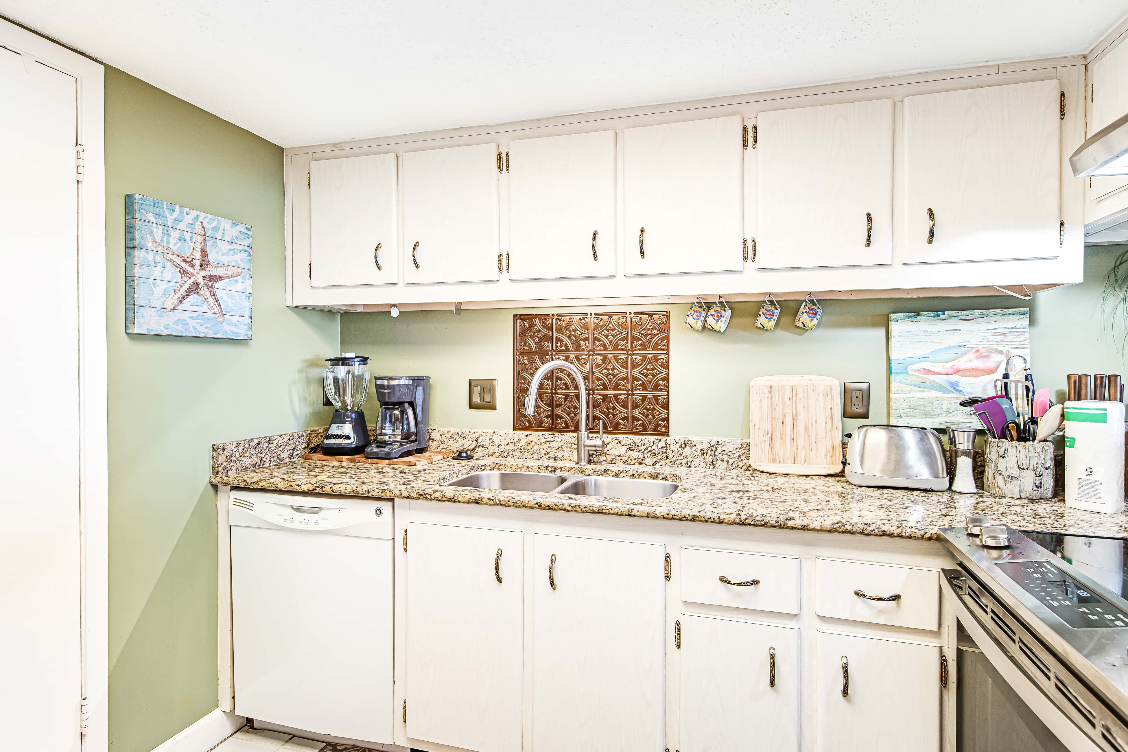 Heavenly retreat just steps from the beach with pools & tennis courts