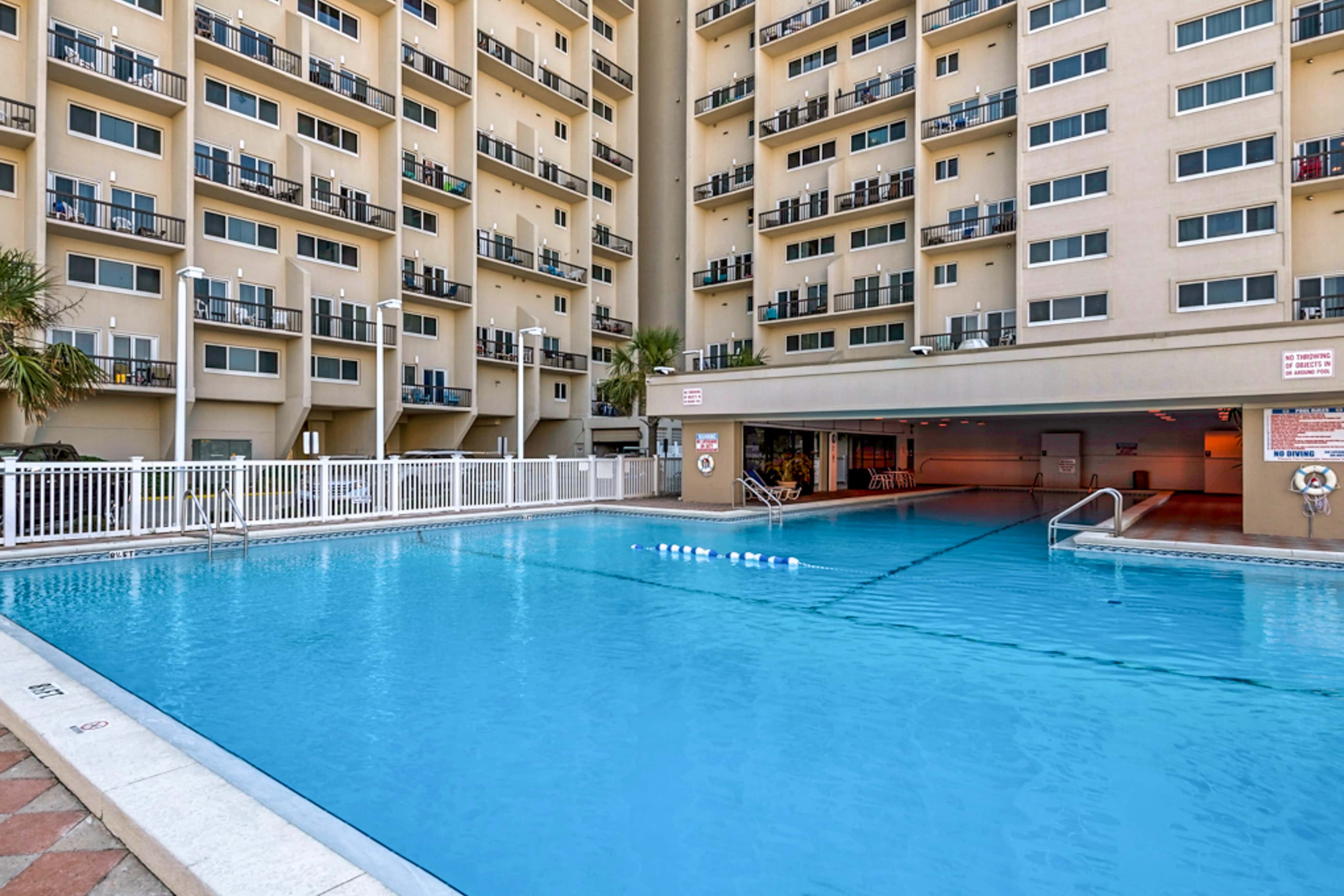 Heavenly retreat just steps from the beach with pools & tennis courts