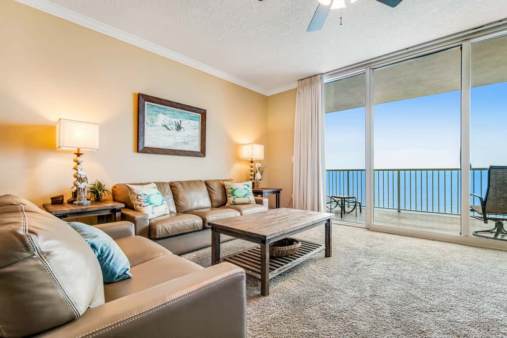 Panama City paradise on the beach with pool & balcony view