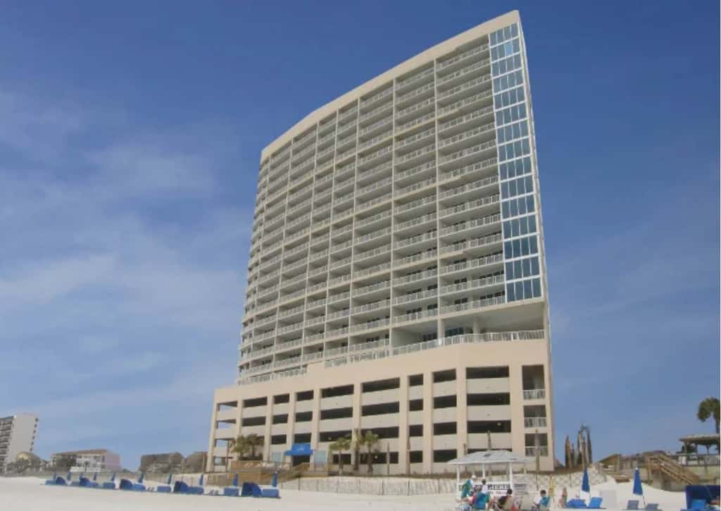 Panama City paradise on the beach with pool & balcony view