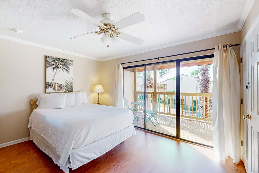 Dog-friendly resort condo with pools, hot tub, tennis, basketball, fitness room