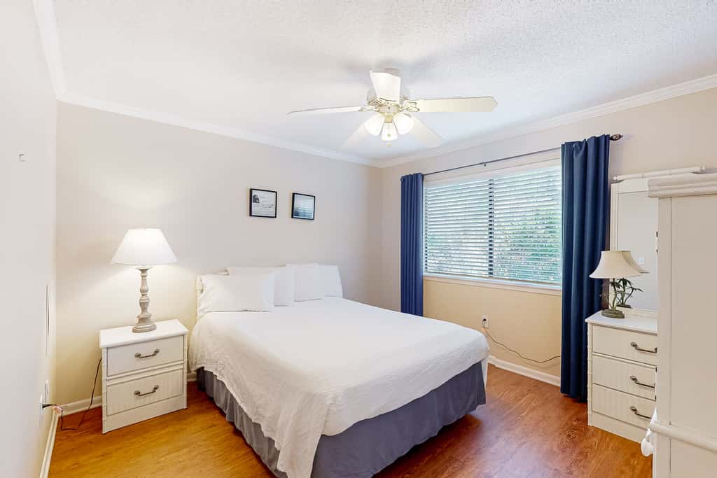 Dog-friendly resort condo with pools, hot tub, tennis, basketball, fitness room
