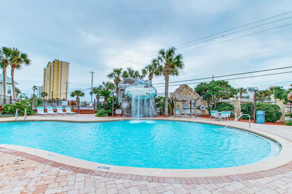 Dog-friendly resort condo with pools, hot tub, tennis, basketball, fitness room