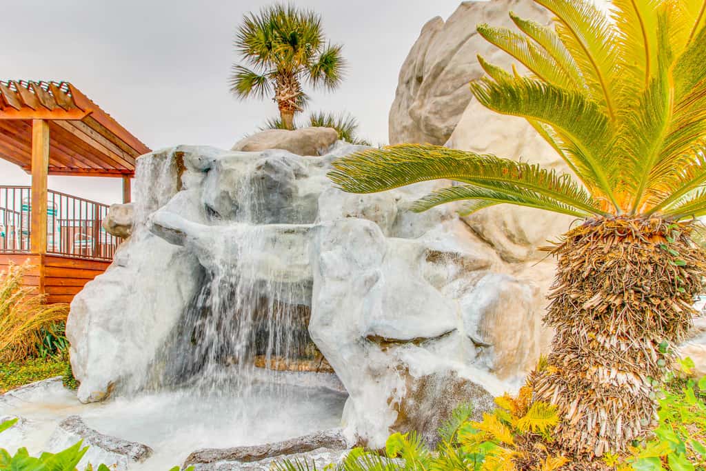 Dog-friendly resort condo with pools, hot tub, tennis, basketball, fitness room